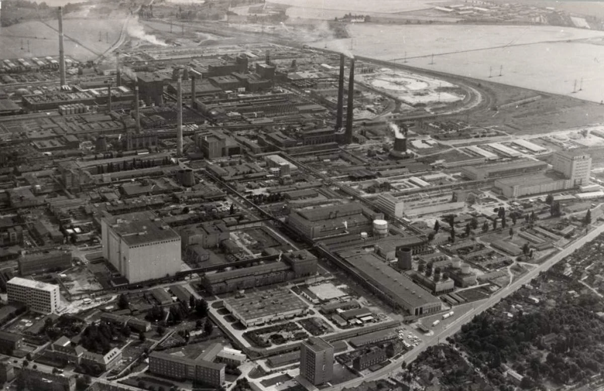 Historic aerial view of the Wolfen film factory
